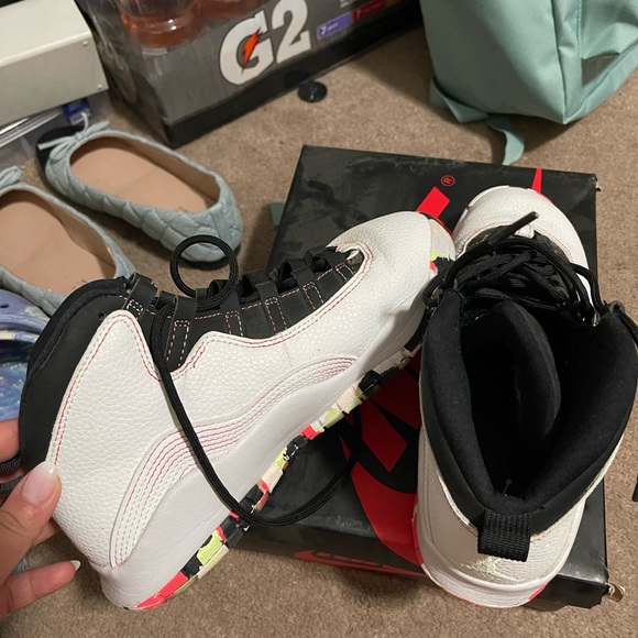 Air Jordan 10 - Picture 3 of 9